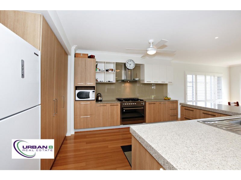 12 Frederick Street, Moggill QLD 4070